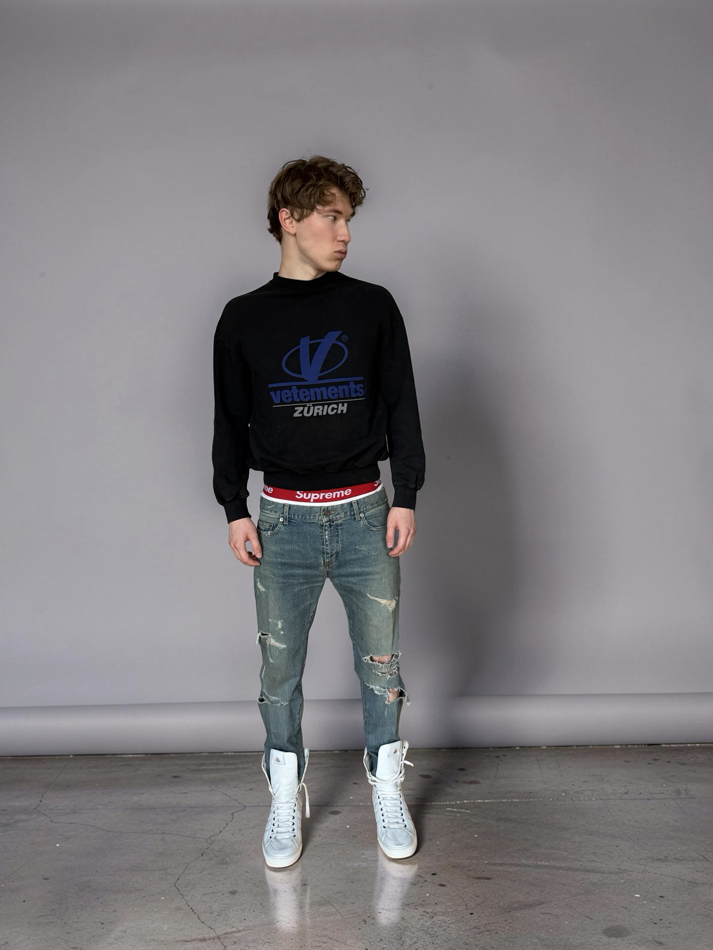 Vetements Zürich Sweater