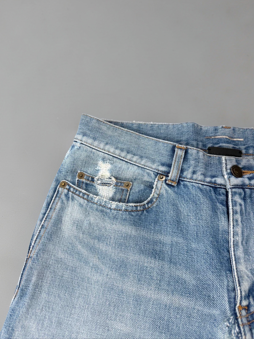 Saint Laurent Crash Jeans