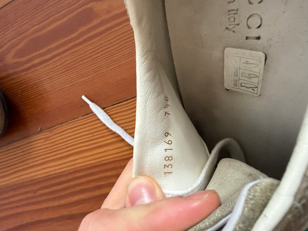 Gucci low top sneaker beige monogram