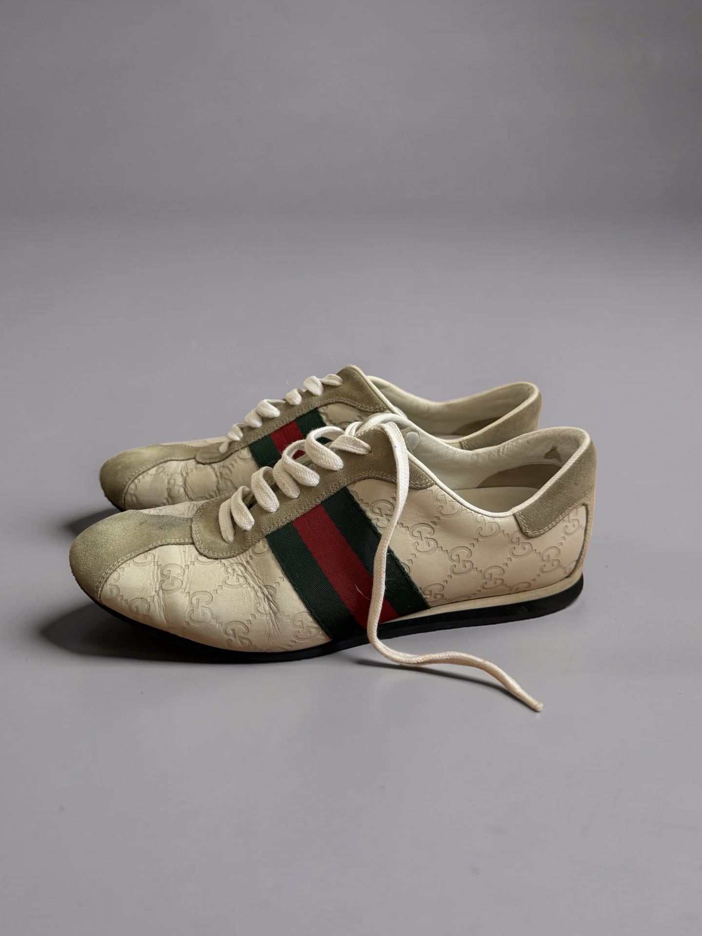 Gucci low top sneaker beige monogram