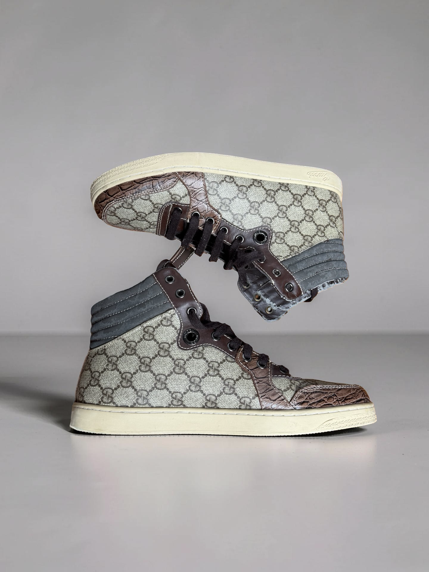 Gucci Monogram high top shoes
