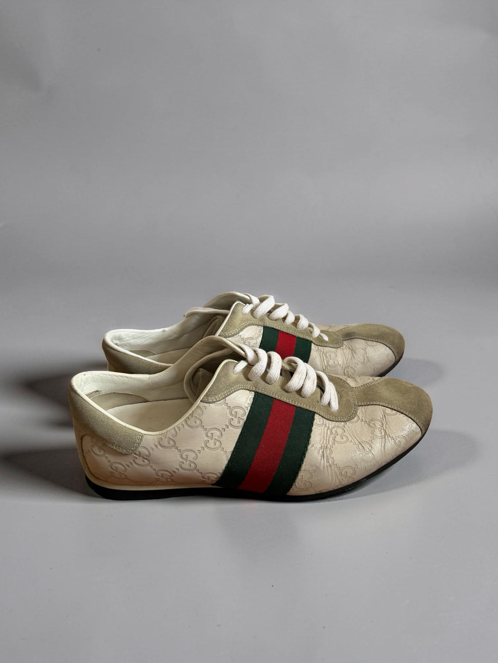Gucci low top sneaker beige monogram